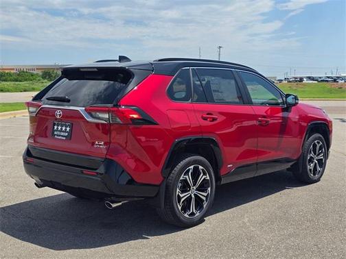 2025 Toyota RAV4 Hybrid SE