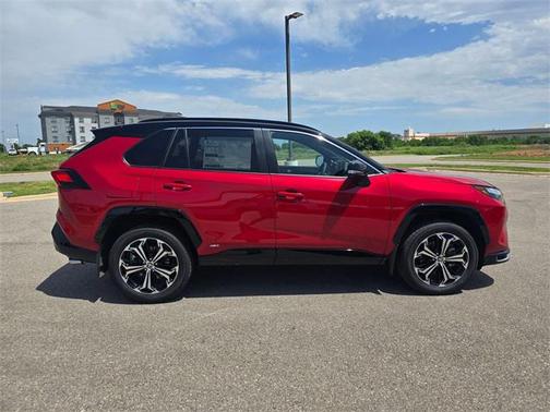 2025 Toyota RAV4 Hybrid SE