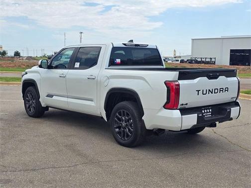 2025 Toyota Tundra Hybrid Platinum