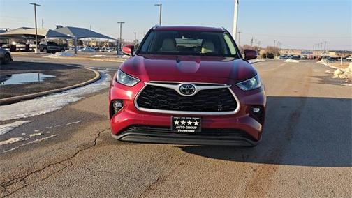 2023 Toyota Highlander XLE