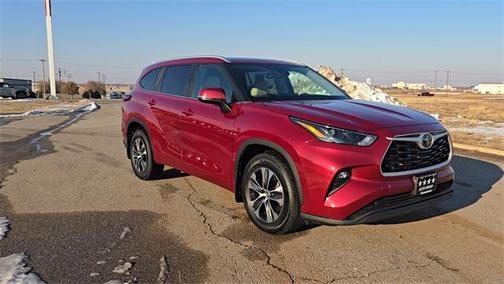 2023 Toyota Highlander XLE