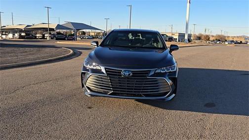 2021 Toyota Avalon Hybrid XLE Plus