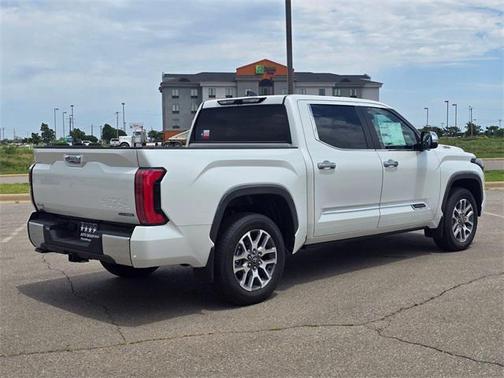 2025 Toyota Tundra Hybrid 1794 Edition