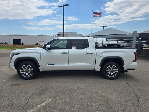 2025 Toyota Tundra Hybrid 1794 Edition