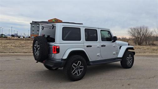 2024 Jeep Wrangler 4-Door Sahara 4x4