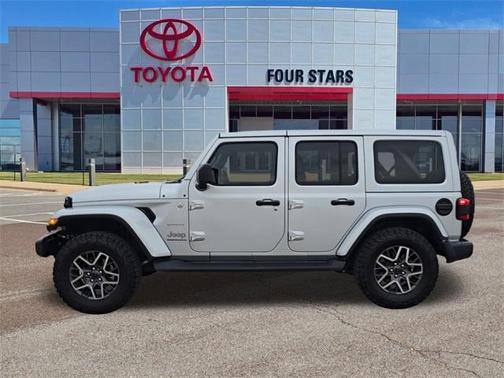 2024 Jeep Wrangler 4-Door Sahara 4x4