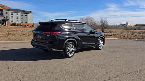 2023 Toyota Highlander Hybrid Limited