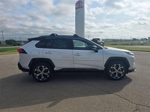 2025 Toyota RAV4 Hybrid SE