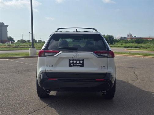 2025 Toyota RAV4 Hybrid SE