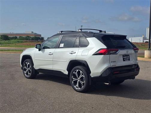 2025 Toyota RAV4 Hybrid SE