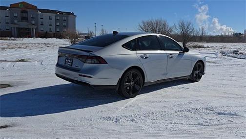 2023 Honda Accord Hybrid Sport-L