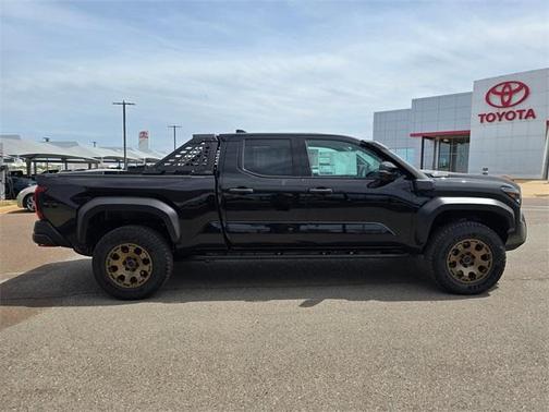 2025 Toyota Tacoma Hybrid Trailhunter