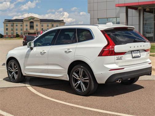 2018 Volvo XC60 T6 Momentum