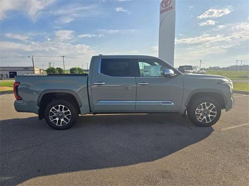 2025 Toyota Tundra Hybrid 1794 Edition