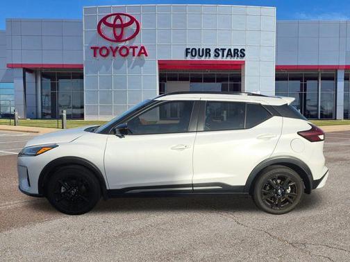 2024 Nissan Kicks SR