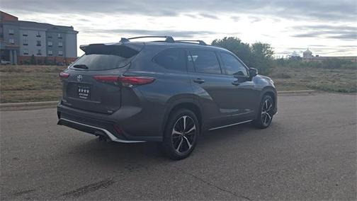 2022 Toyota Highlander XSE