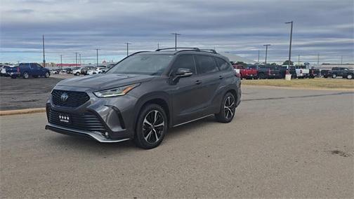 2022 Toyota Highlander XSE