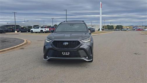 2022 Toyota Highlander XSE