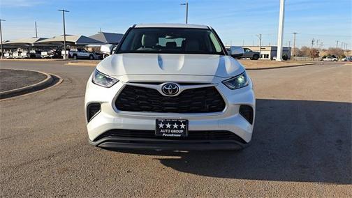 2022 Toyota Highlander L