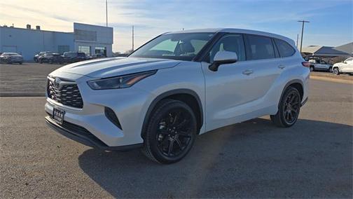 2022 Toyota Highlander L