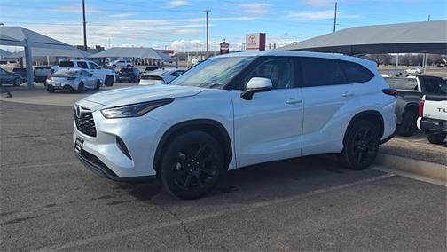 2022 Toyota Highlander L