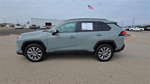 2020 Toyota RAV4 XLE Premium