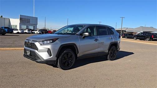 2022 Toyota RAV4 LE