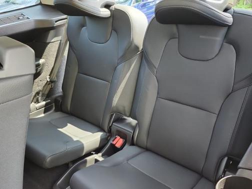 2024 Volvo XC90 Recharge Plug-In Hybrid T8 Plus Bright Theme 7-Seater