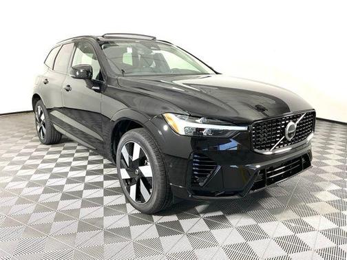 2025 Volvo XC60 Plug-In Hybrid T8 Plus
