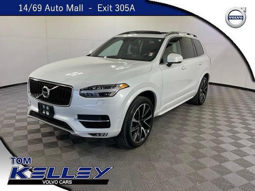 2018 Volvo XC90 T6 Momentum