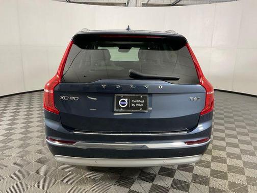 2022 Volvo XC90 T6 Inscription