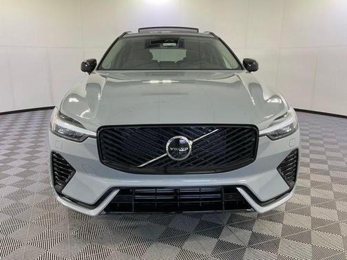 Vapour Grey Metallic 2026 Volvo XC60 Plug-In Hybrid Plus, T8 AWD Electric/Gasoline, Dark
