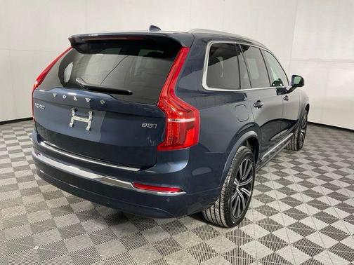2024 Volvo XC90 B5 Core Bright Theme