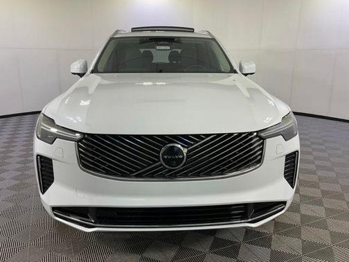 2026 Volvo XC90 Plus, B6 AWD Gas (mild hybrid), Gasoline, Bright, 6 Seats