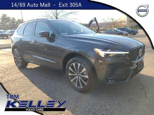 2024 Volvo XC60 B5 Plus Dark Theme