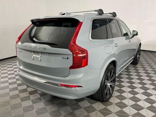 2024 Volvo XC90 B6 Ultimate Bright Theme 7-Seater