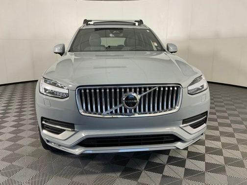 2024 Volvo XC90 B6 Ultimate Bright Theme 7-Seater