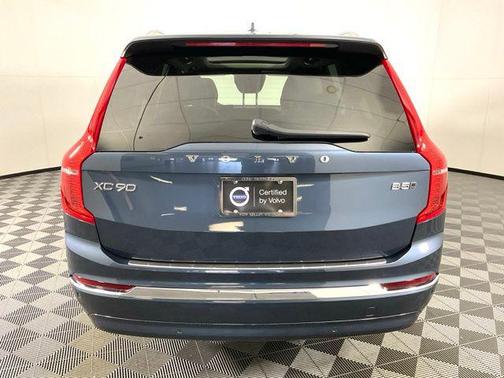 2024 Volvo XC90 B5 Core Bright Theme