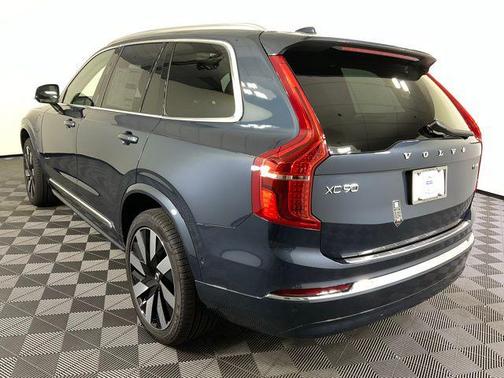 2025 Volvo XC90 Plug-In Hybrid T8 Plus 6-Seater
