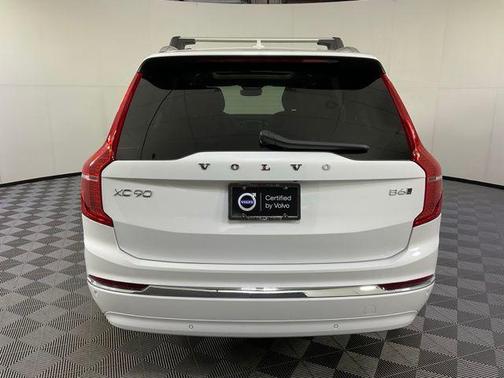 2024 Volvo XC90 B6 Plus Bright Theme 6-Seater