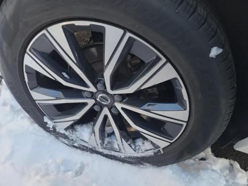 2023 Volvo XC60 B5 Core