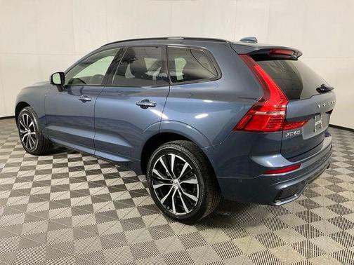Denim Blue Metallic 2025 Volvo XC60 B5 Plus