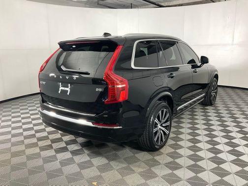 2024 Volvo XC90 B5 Core Bright Theme
