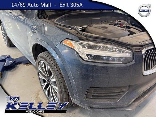 2021 Volvo XC90 T5 Momentum