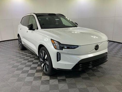 2025 Volvo EX90 Twin Motor Performance Ultra 6-Seater