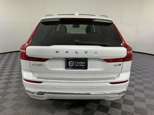 2022 Volvo XC60 B5 Inscription