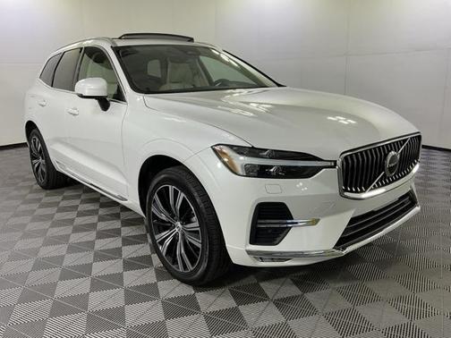 2022 Volvo XC60 B5 Inscription