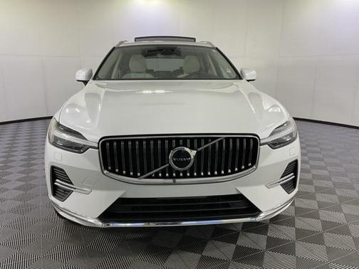 2022 Volvo XC60 B5 Inscription