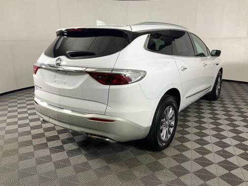 2024 Buick Enclave Essence AWD