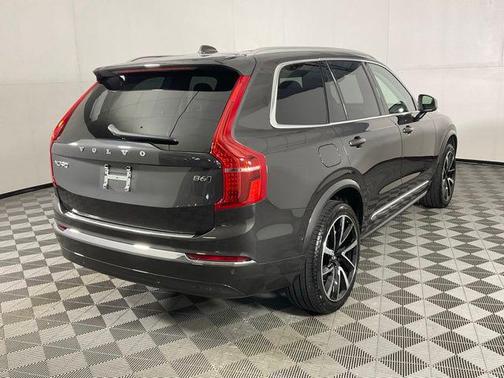 Platinum Grey Metallic 2024 Volvo XC90 B6 Plus Bright Theme 6-Seater